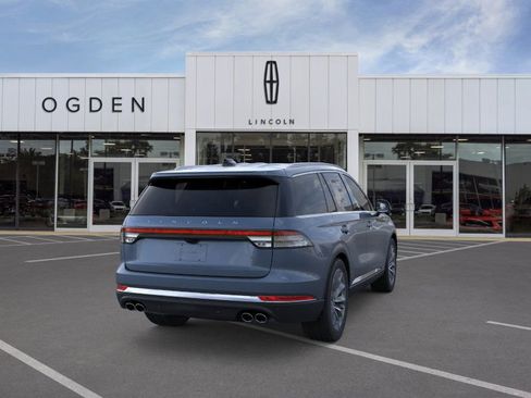 New 2026 Lincoln Aviator AWD image 8
