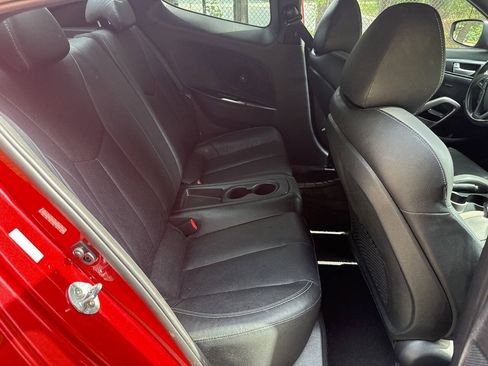 Used 2016 Hyundai Veloster Turbo FWD image 15