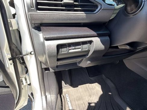 Used 2025 Subaru Crosstrek 2.5i Premium AWD/4WD image 30