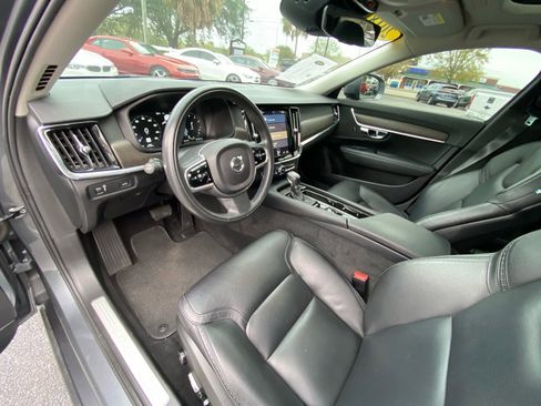 Used 2018 Volvo V90 T6 Cross Country w/ Convenience Package image 36