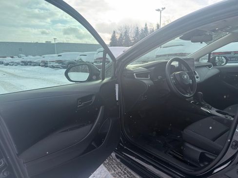 Used 2024 Toyota Corolla LE image 10