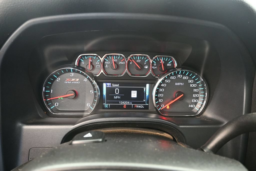 Used 2018 Chevrolet Silverado 1500 LT w/ All Star Edition AWD/4WD image 11