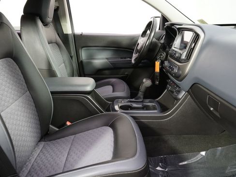 Used 2015 Chevrolet Colorado Z71 AWD/4WD image 16