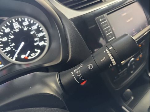 Used 2019 Nissan Sentra SV image 30