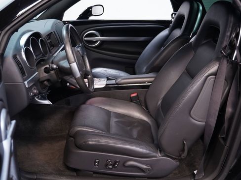 Used 2005 Chevrolet SSR w/ Preferred Equipment Group image 34