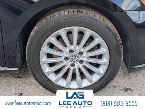 Used 2016 Volkswagen Passat 1.8T SE FWD image 10