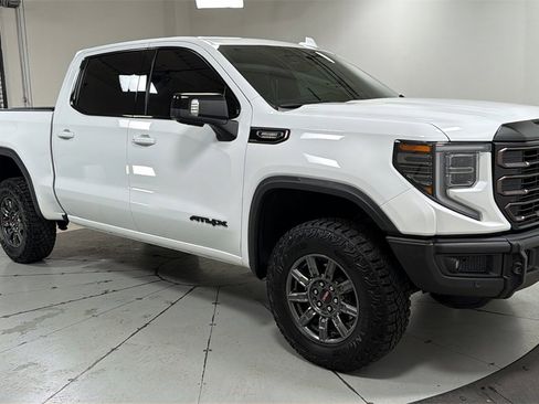 Used 2024 GMC Sierra 1500 AT4X image 3