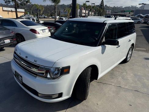 Used 2019 Ford Flex SEL w/ Equipment Group 202A image 5