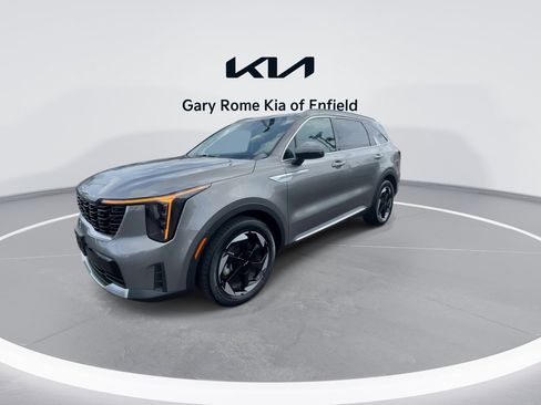Certified 2025 Kia Sorento EX w/ EX Panoramic Sunroof Package AWD/4WD image 4
