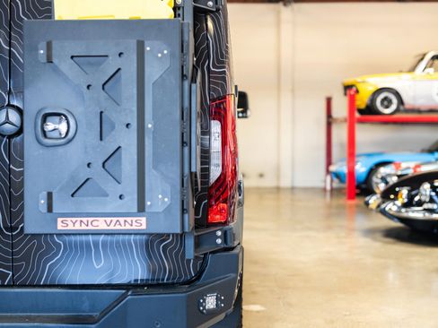 Used 2021 Mercedes-Benz Sprinter 2500 w/ Premium Plus Package image 29