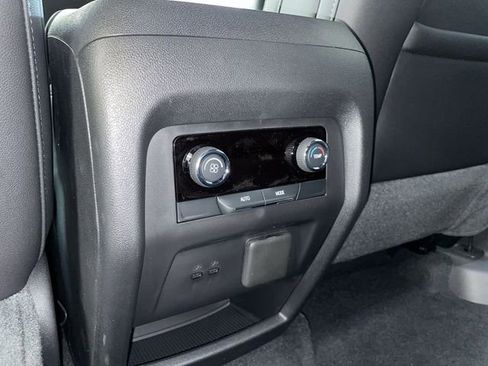 New 2026 Chevrolet Traverse LT w/ Midnight/Sport Edition AWD/4WD image 23