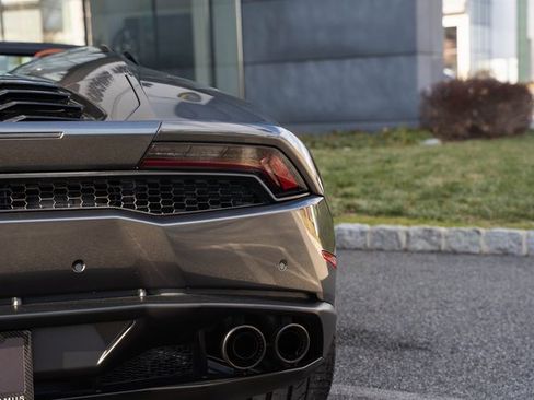 Used 2016 Lamborghini Huracan LP 610-4 image 16