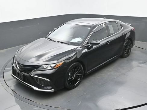 Used 2023 Toyota Camry XSE image 32