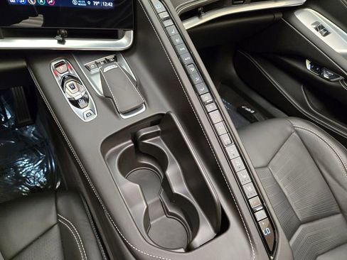 Used 2023 Chevrolet Corvette Stingray Premium Conv w/ Z51 Performance Package RWD image 33