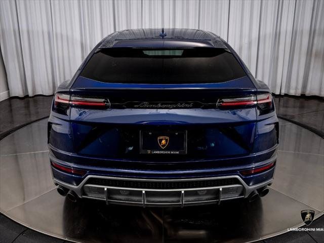 Used 2020 Lamborghini Urus AWD/4WD image 11
