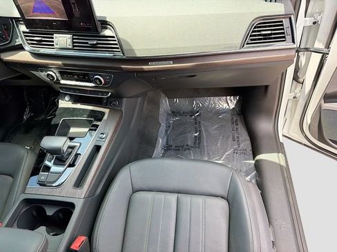 Used 2023 Audi Q5 2.0T Premium AWD/4WD image 17
