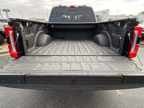 Used 2024 Ford F250 Platinum image 8