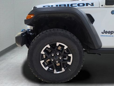 Used 2025 Jeep Wrangler Unlimited Rubicon 4xe w/ Safety Group AWD/4WD image 11