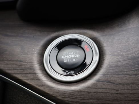 New 2025 Jeep Grand Cherokee L Limited image 34