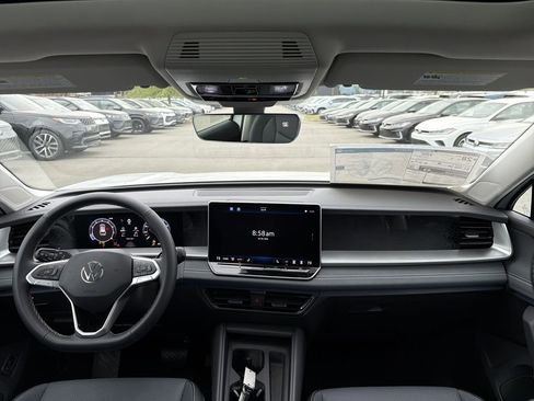 New 2026 Volkswagen Tiguan SE image 20