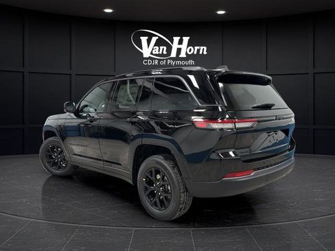New 2026 Jeep Grand Cherokee Altitude AWD/4WD image 5