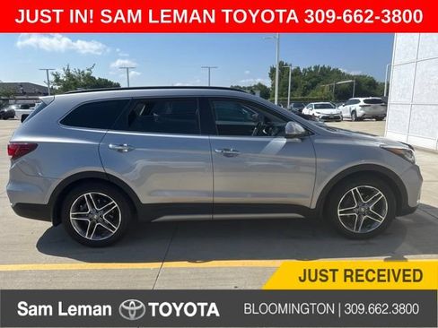 Used 2017 Hyundai Santa Fe Limited AWD/4WD image 1