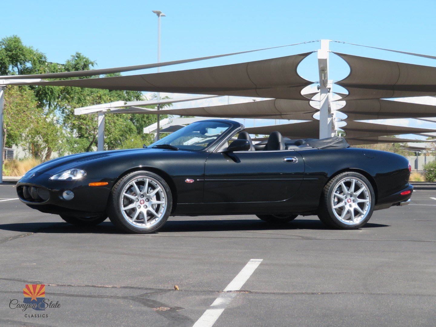 Used 2002 Jaguar XK8 Convertible RWD image 11