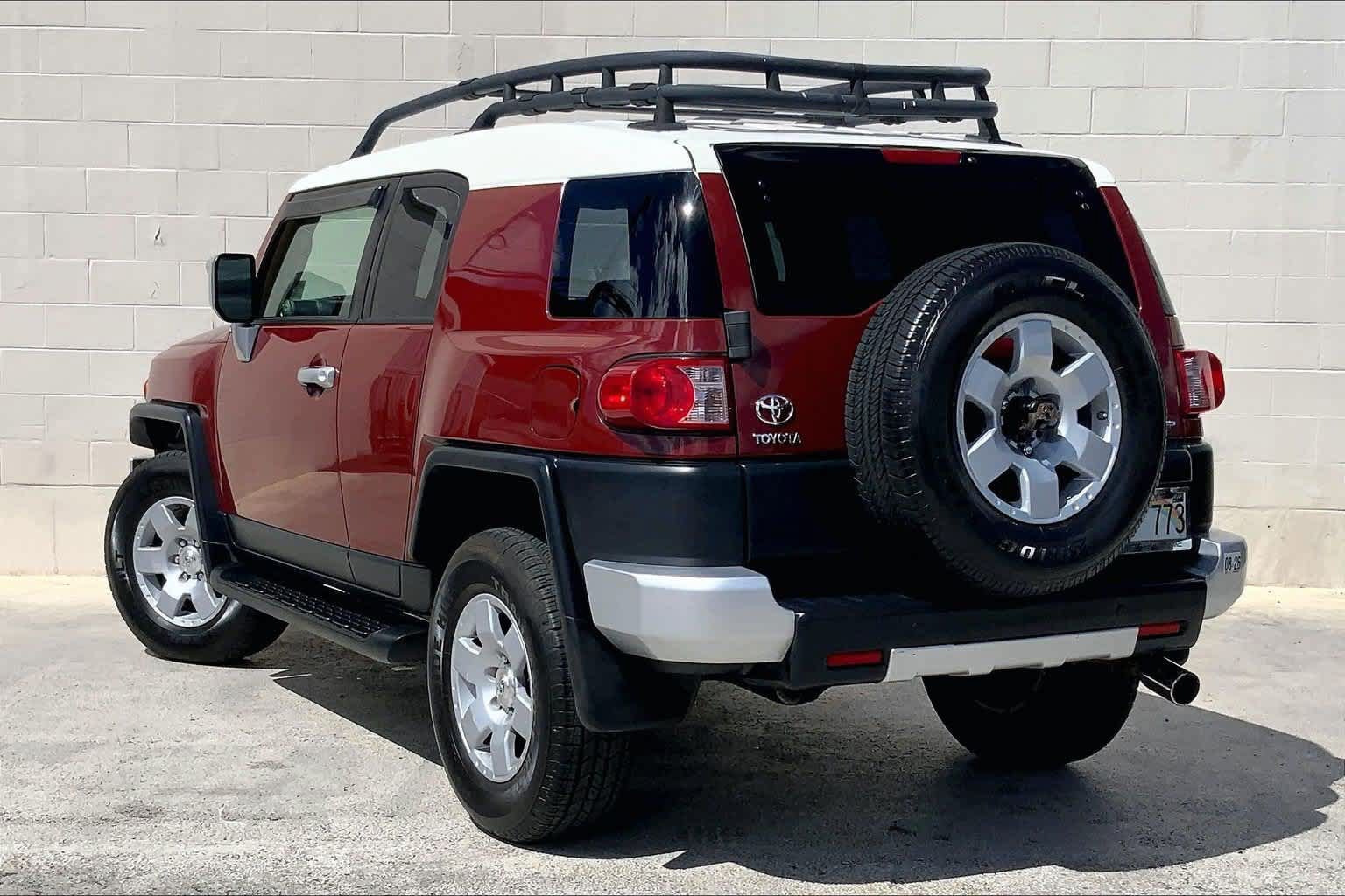 Used 2010 Toyota FJ Cruiser 4WD w/ Upgrade Pkg 2 image 4
