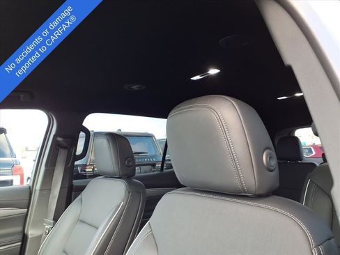 Used 2025 Buick Enclave Preferred image 18