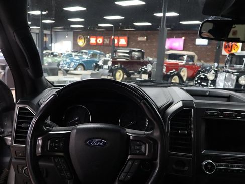 Used 2021 Ford Expedition Max Limited AWD/4WD image 13