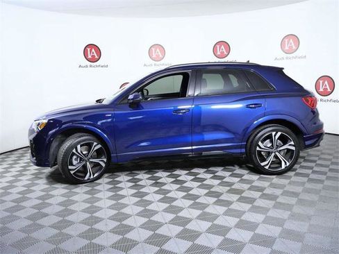 Used 2023 Audi Q3 2.0T Premium Plus w/ Premium Plus Package image 5