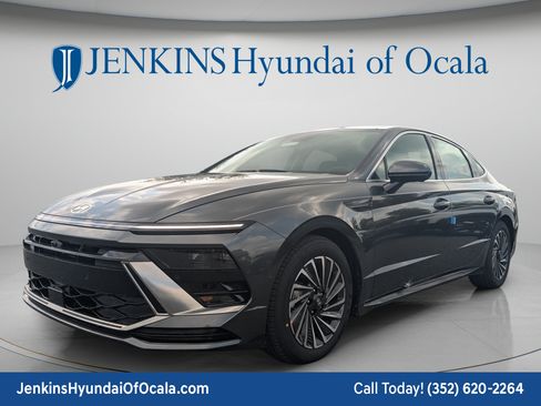 New 2026 Hyundai Sonata Limited FWD image 9
