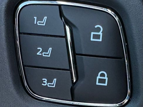 New 2026 Ford F350 Platinum w/ FX4 Off-Road Package image 52