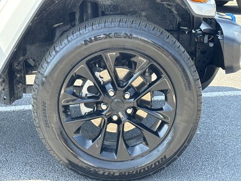 Used 2024 Jeep Wrangler Sahara w/ Technology Group image 12