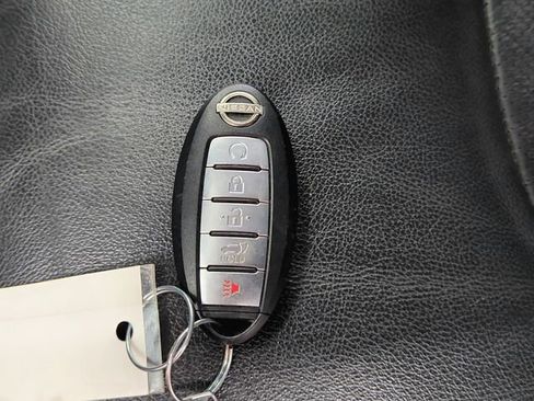 Used 2024 Nissan Armada SL image 30