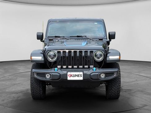 Used 2023 Jeep Wrangler Unlimited Rubicon 4xe w/ Cold Weather Group AWD/4WD image 2