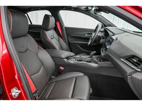 Used 2025 Cadillac CT4 V w/ Super Cruise Package AWD/4WD image 18