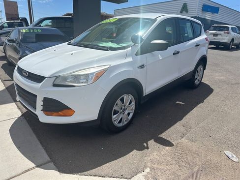 Used 2014 Ford Escape S FWD image 3