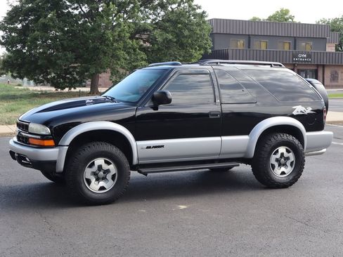 Used 2002 Chevrolet Blazer LS w/ Preferred Equipment Group AWD/4WD image 10