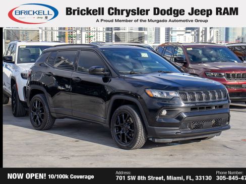 Used 2023 Jeep Compass Altitude image 3