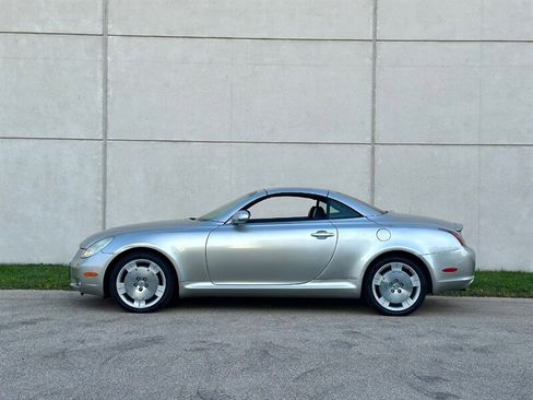 Used 2004 Lexus SC 430 Convertible RWD image 15