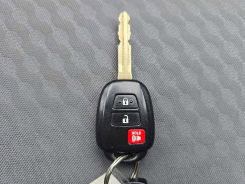 Used 2021 Toyota Tacoma SR5 image 22