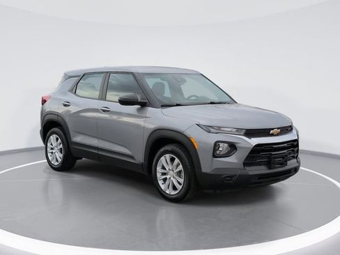 Used 2023 Chevrolet TrailBlazer LS image 1