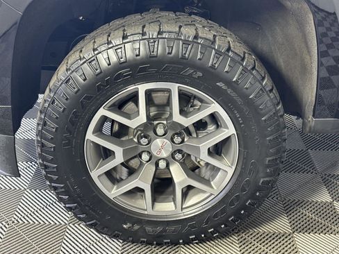 Used 2022 GMC Canyon AT4 w/ Trailering Package image 10