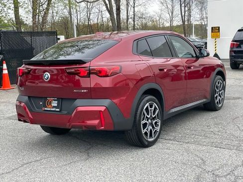 Certified 2025 BMW X2 xDrive28i AWD/4WD image 4