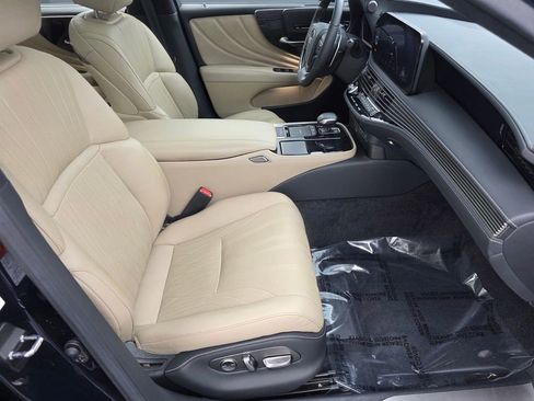 Used 2021 Lexus LS 500 AWD w/ Interior Upgrade Package image 27