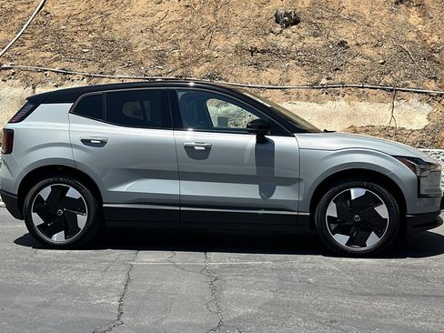 New 2026 Volvo EX30 Plus w/ Climate Package AWD/4WD image 3