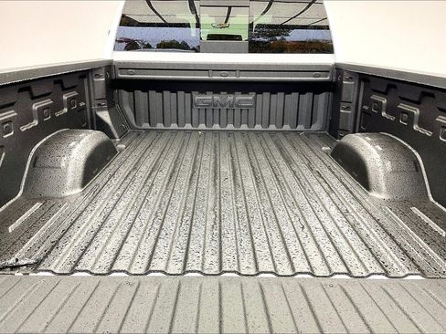 New 2026 GMC Sierra 2500 Denali w/ Denali Reserve Package image 11