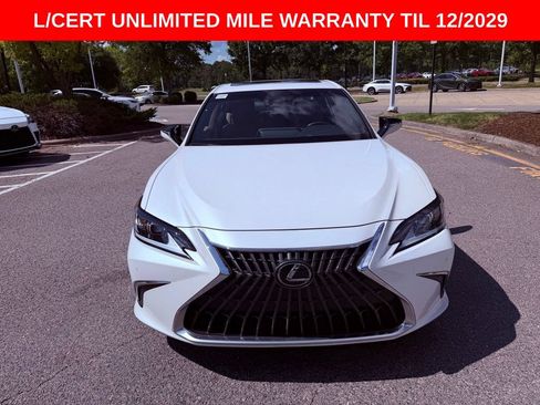 Used 2024 Lexus ES 350 w/ Premium Package FWD image 2