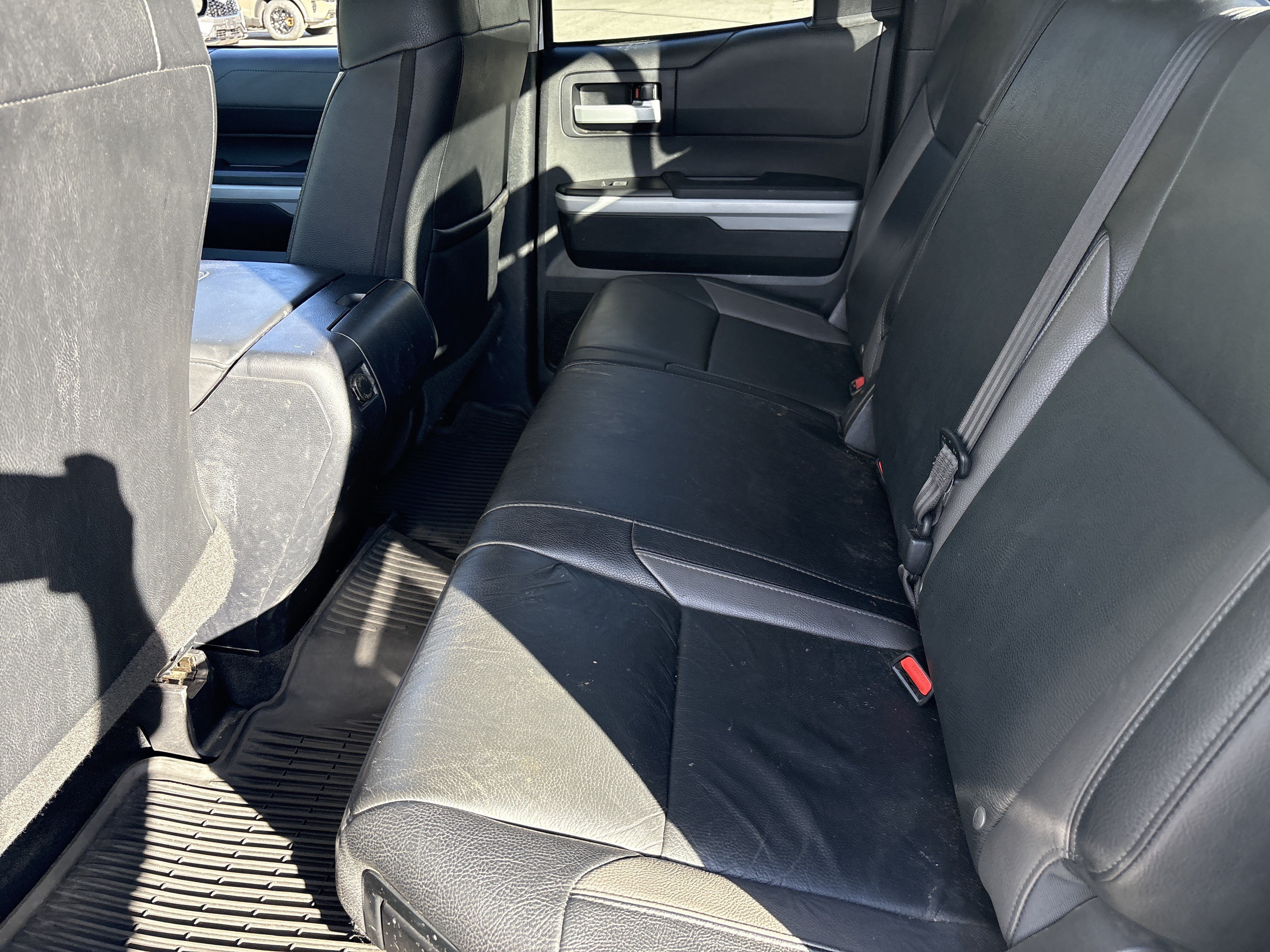 Used 2019 Toyota Tundra Limited w/ Limited Premium Package AWD/4WD image 12